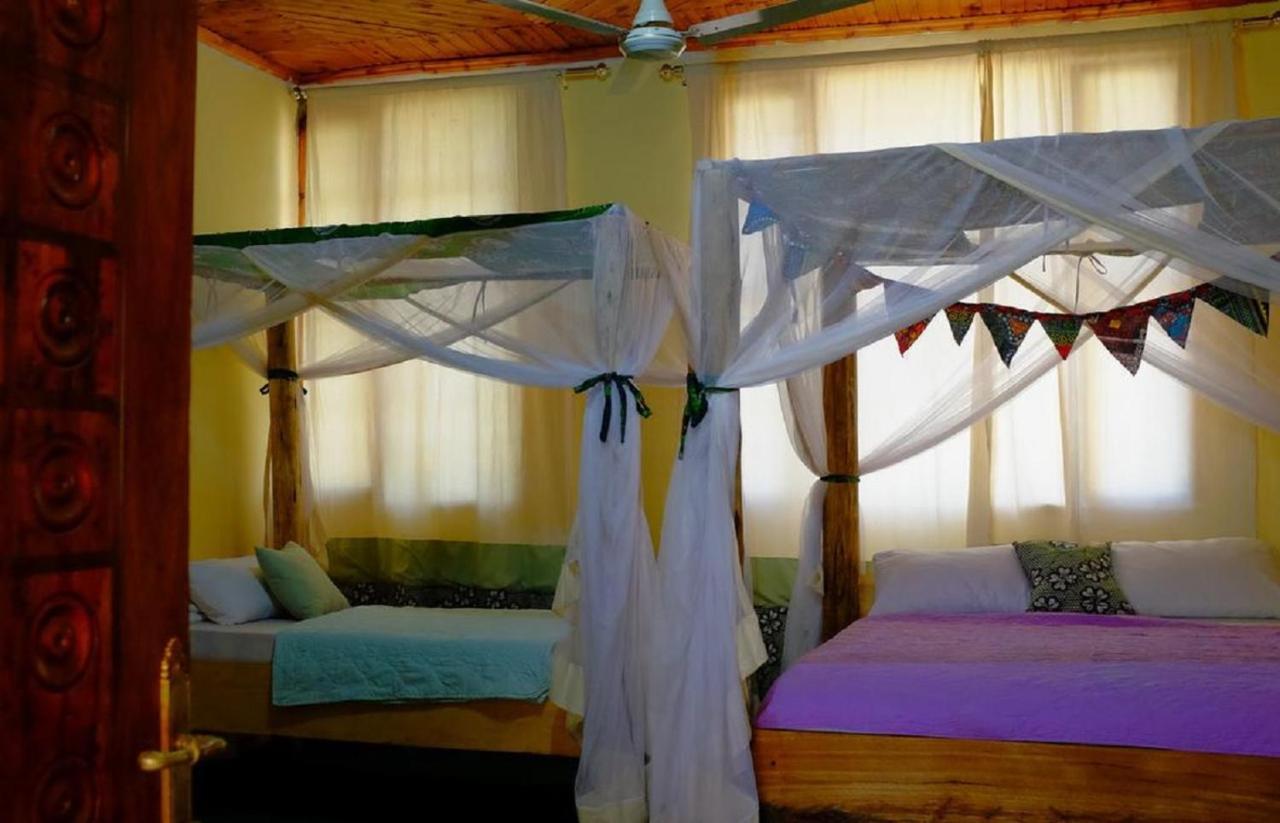 The Secret Garden Hotel Моші Екстер'єр фото