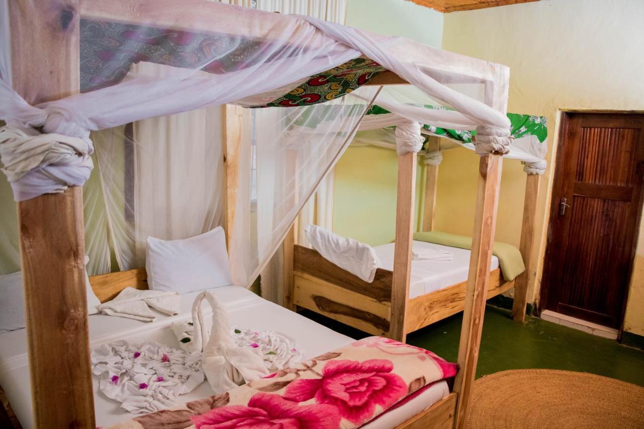 The Secret Garden Hotel Моші Екстер'єр фото