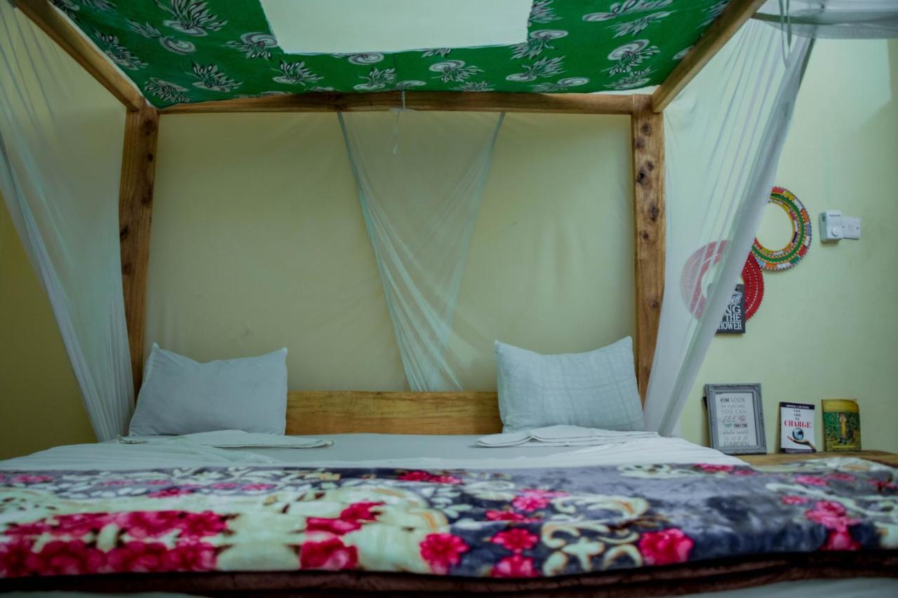 The Secret Garden Hotel Моші Екстер'єр фото