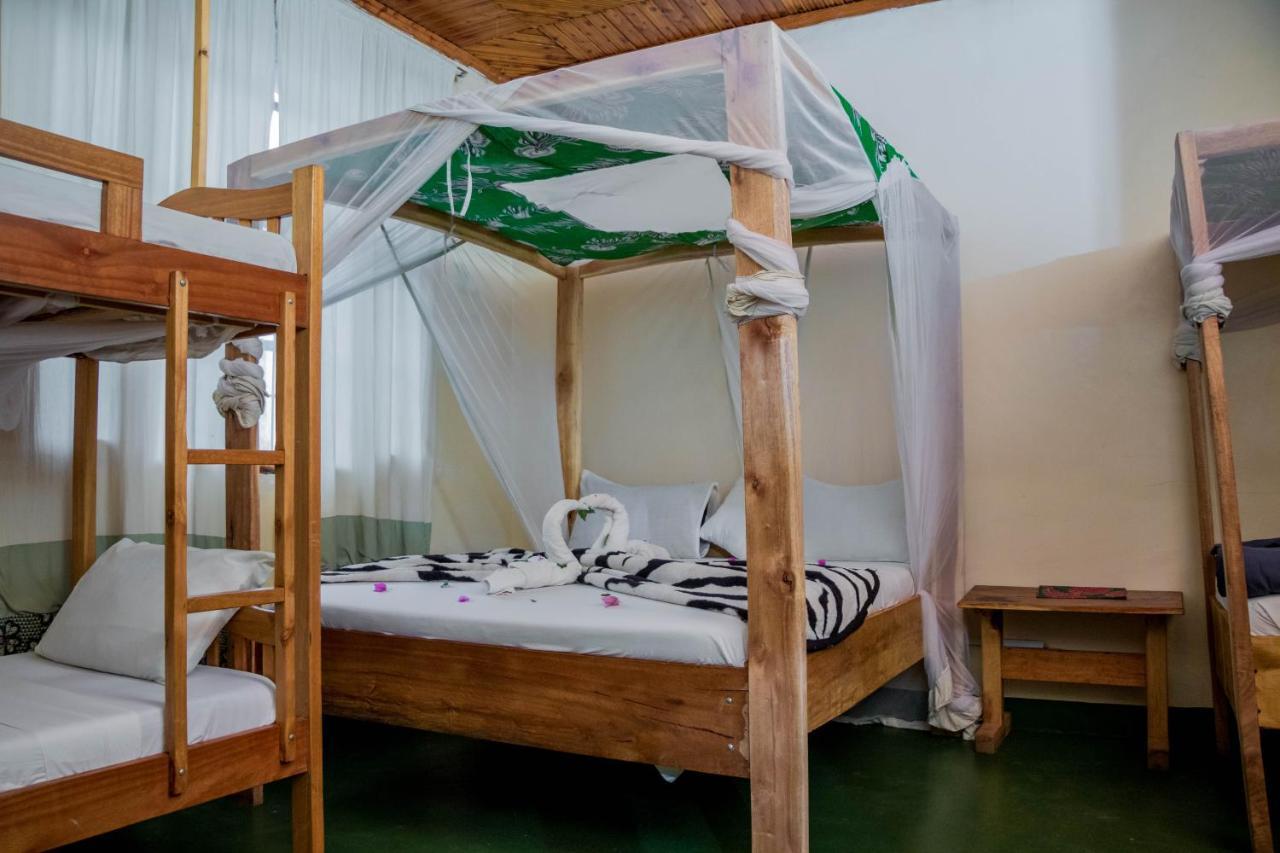 The Secret Garden Hotel Моші Екстер'єр фото