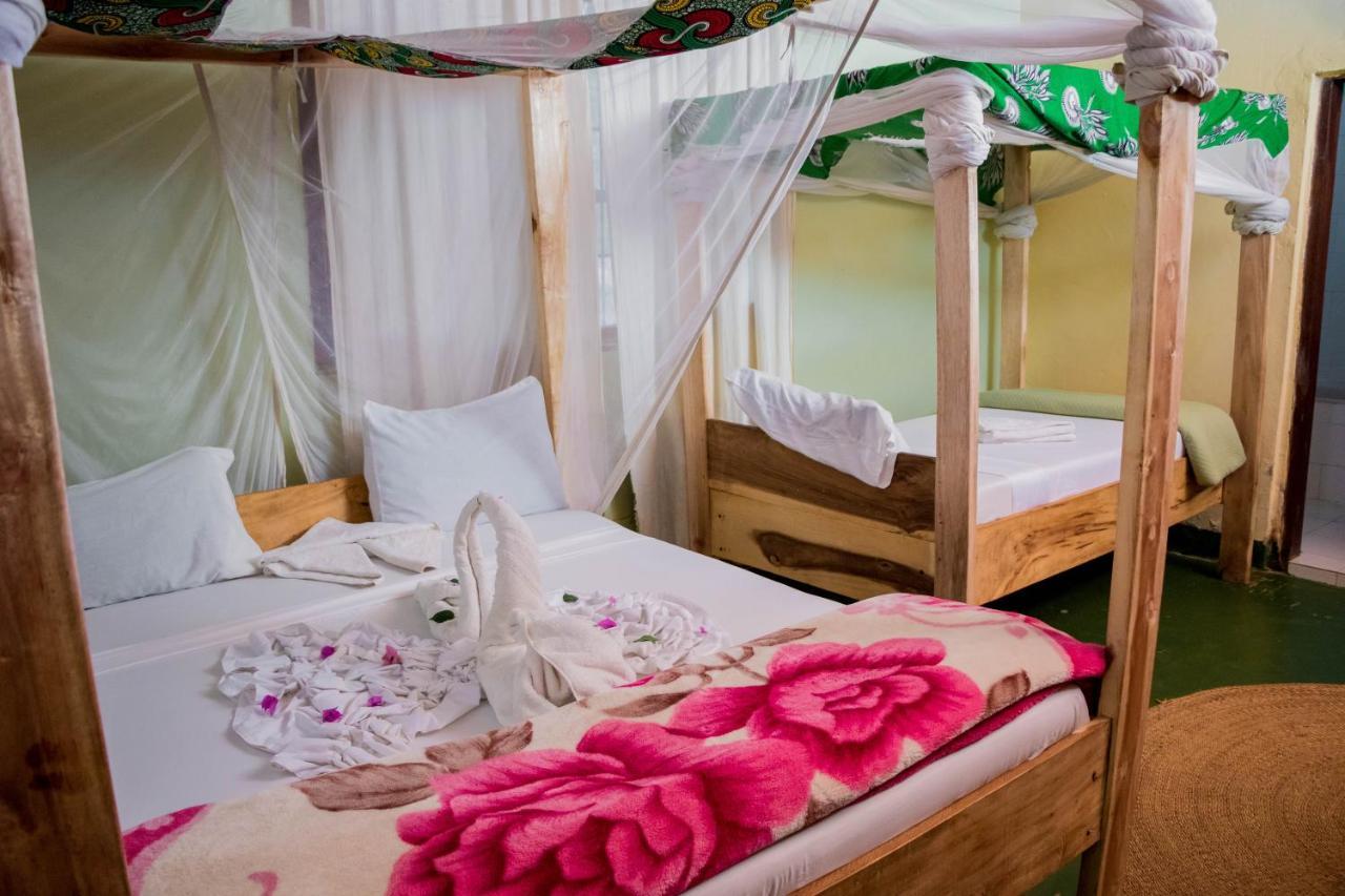 The Secret Garden Hotel Моші Екстер'єр фото