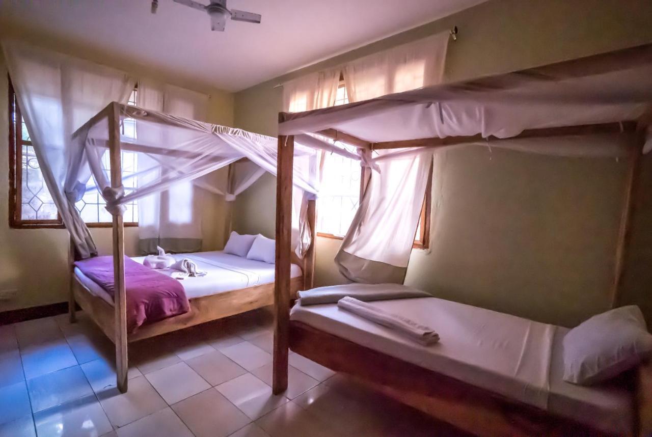 The Secret Garden Hotel Моші Екстер'єр фото